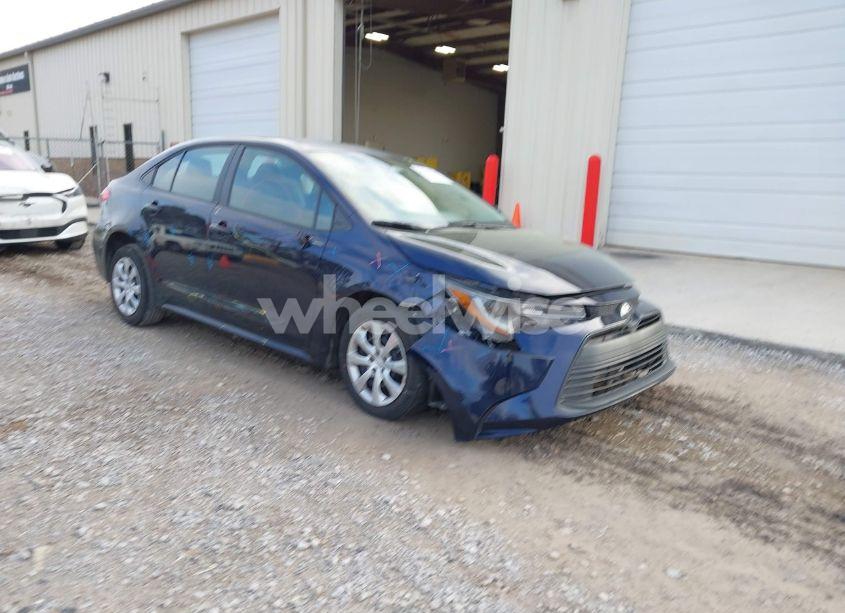 2024 Toyota Corolla LE (VIN 5YFB4MDE7RP081771) main photo