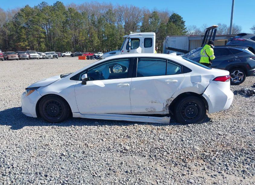 Photo 14 of 2024 Toyota Corolla LE (VIN 5YFB4MDE7RP099140)