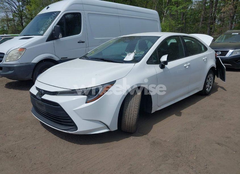 Photo 2 of 2024 Toyota Corolla LE (VIN 5YFB4MDE7RP111836)