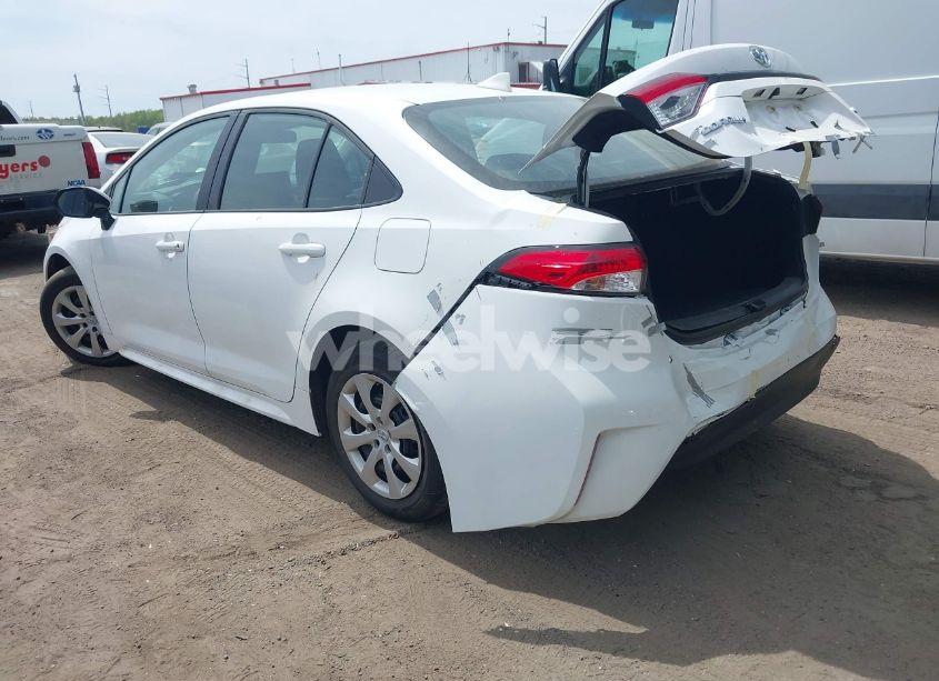 Photo 3 of 2024 Toyota Corolla LE (VIN 5YFB4MDE7RP111836)