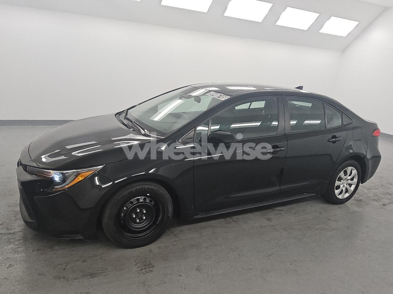 2024 TOYOTA COROLLA LE (VIN 5YFB4MDE7RP123209) main photo
