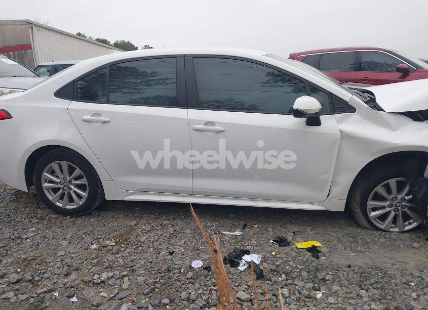 Photo 13 of 2024 Toyota Corolla LE (VIN 5YFB4MDE7RP152211)