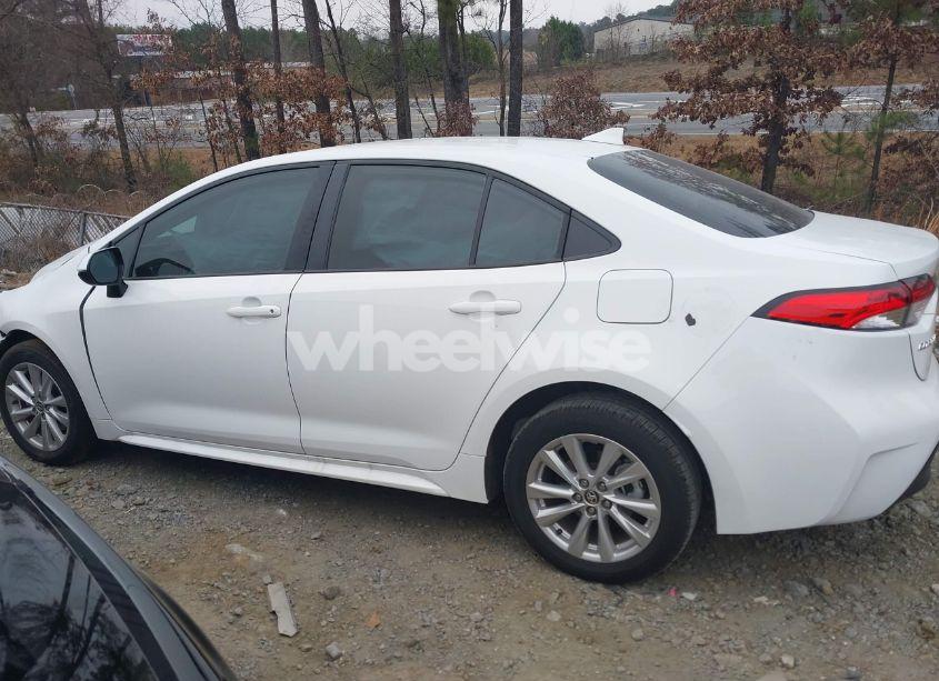 Photo 14 of 2024 Toyota Corolla LE (VIN 5YFB4MDE7RP152211)