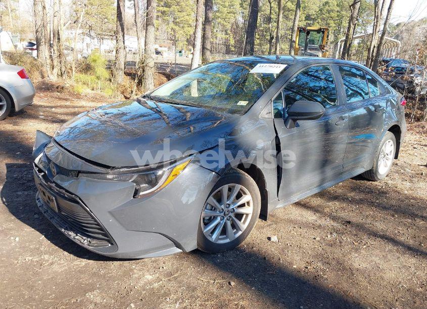 Photo 2 of 2024 Toyota Corolla LE (VIN 5YFB4MDE7RP154010)