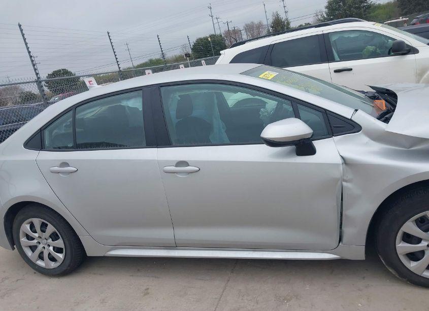 Photo 13 of 2024 Toyota Corolla LE (VIN 5YFB4MDE7RP167548)
