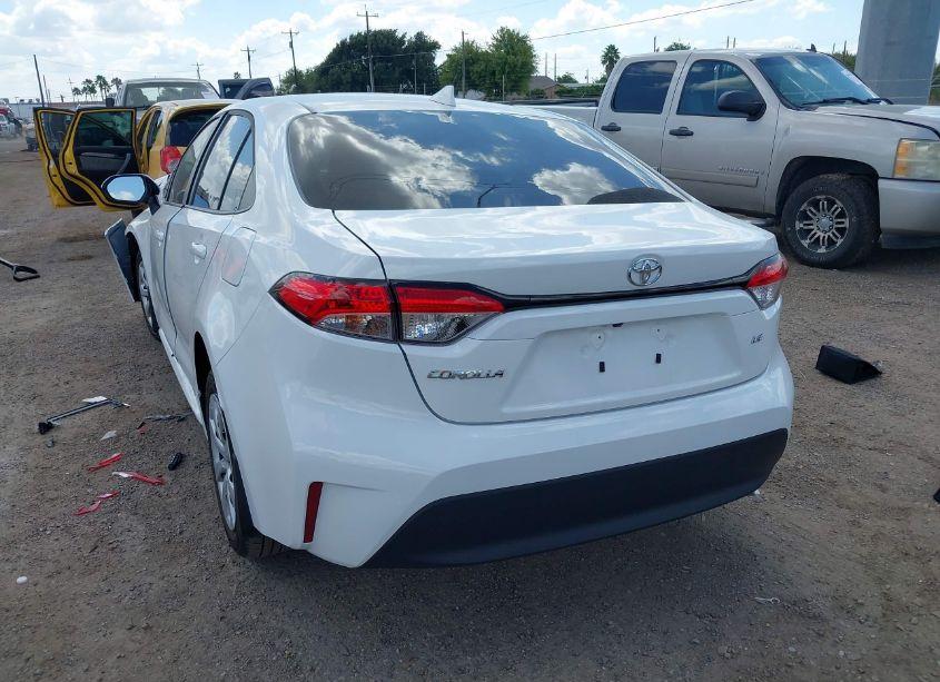 Photo 3 of 2024 Toyota Corolla LE (VIN 5YFB4MDE7RP186293)