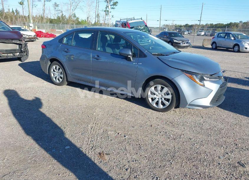 2024 Toyota Corolla LE (VIN 5YFB4MDE7RP187556) main photo
