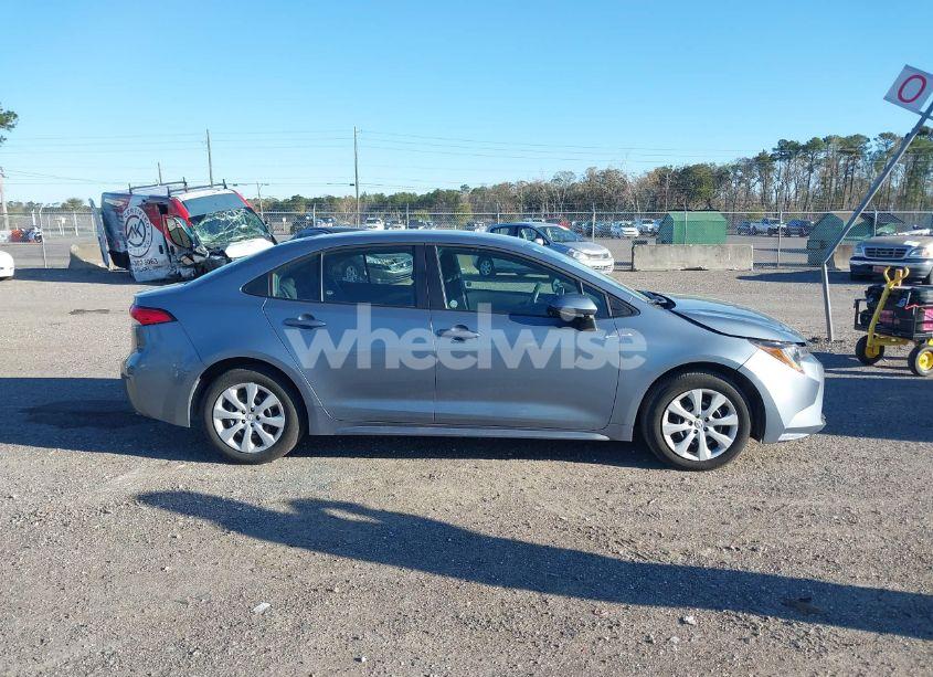 Photo 13 of 2024 Toyota Corolla LE (VIN 5YFB4MDE7RP187556)