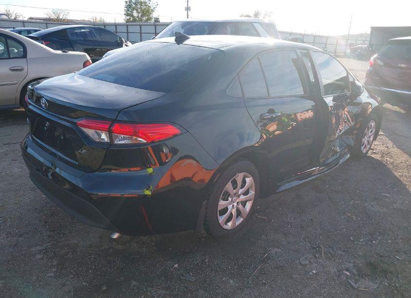 Photo 4 of 2024 Toyota Corolla LE (VIN 5YFB4MDE7RP187959)