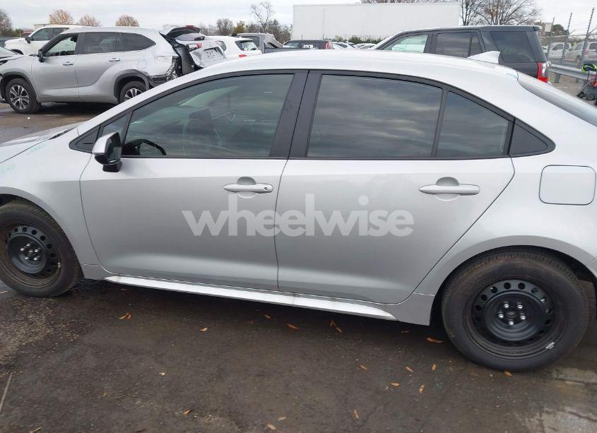 Photo 14 of 2024 Toyota Corolla LE (VIN 5YFB4MDE7RP195981)