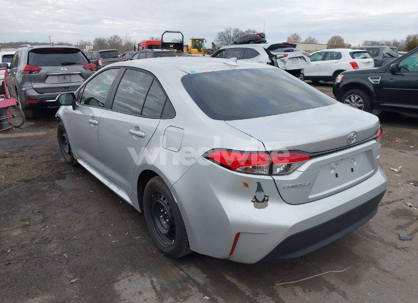 Photo 3 of 2024 Toyota Corolla LE (VIN 5YFB4MDE7RP195981)