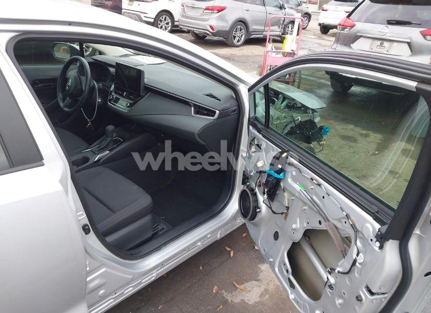 Photo 5 of 2024 Toyota Corolla LE (VIN 5YFB4MDE7RP195981)