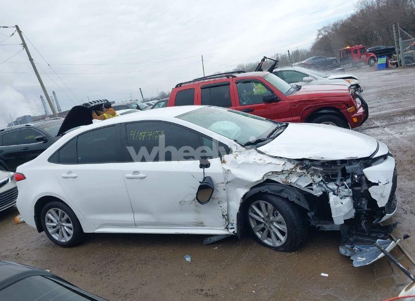 Photo 14 of 2024 Toyota Corolla LE (VIN 5YFB4MDE7RP205196)