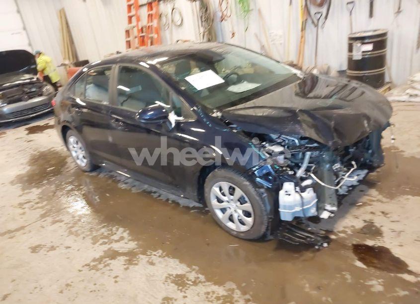 2025 Toyota Corolla LE (VIN 5YFB4MDE7SP230749) main photo