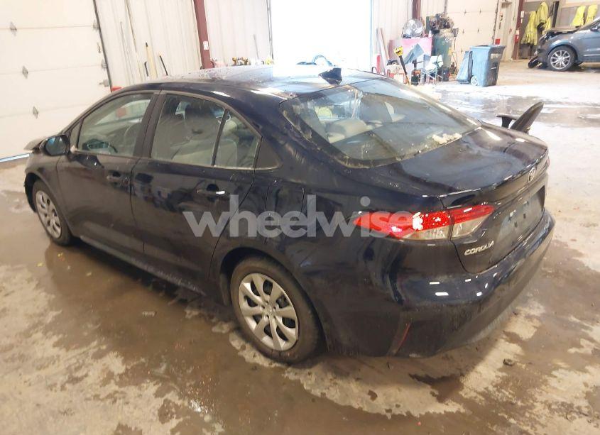 Photo 3 of 2025 Toyota Corolla LE (VIN 5YFB4MDE7SP230749)