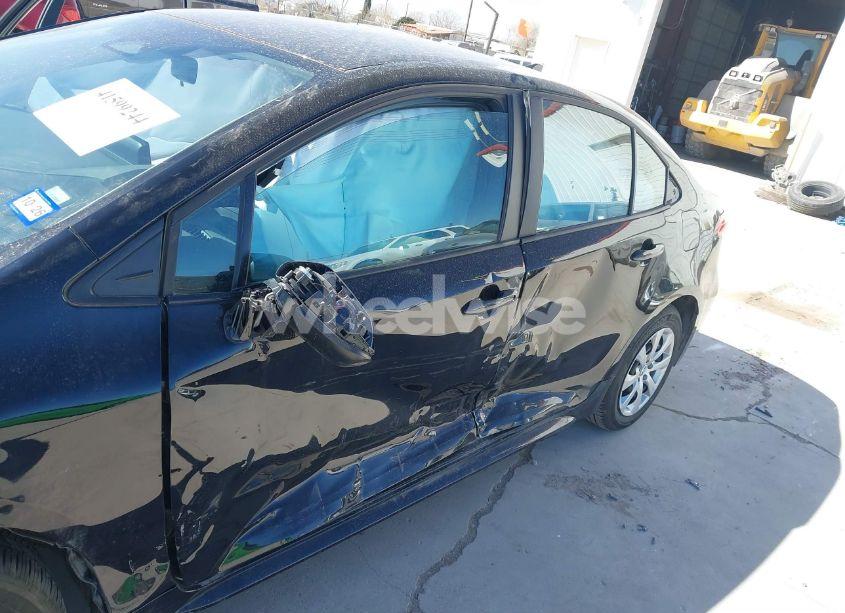 Photo 6 of 2025 Toyota Corolla LE (VIN 5YFB4MDE7SP236289)