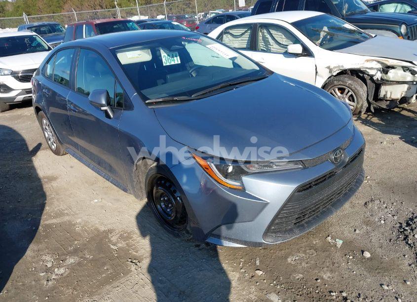 2025 Toyota Corolla LE (VIN 5YFB4MDE7SP240911) main photo