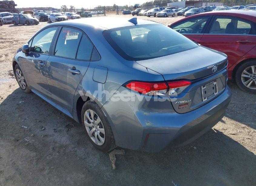 Photo 3 of 2025 Toyota Corolla LE (VIN 5YFB4MDE7SP240911)