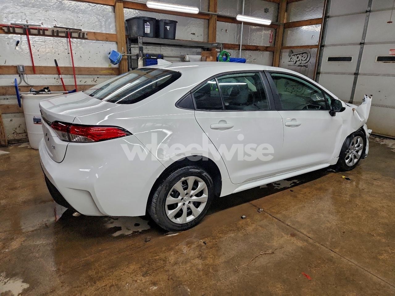 Photo 3 of 2025 TOYOTA COROLLA LE (VIN 5YFB4MDE7SP248751)