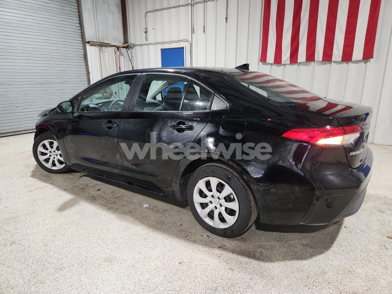 Photo 2 of 2025 TOYOTA COROLLA LE (VIN 5YFB4MDE7SP259698)