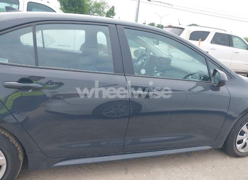 Photo 13 of 2025 Toyota Corolla LE (VIN 5YFB4MDE7SP277876)