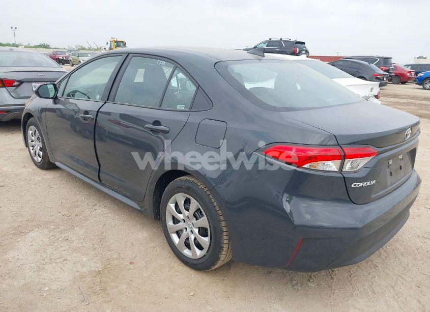 Photo 3 of 2025 Toyota Corolla LE (VIN 5YFB4MDE7SP277876)