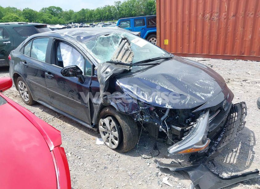 2025 Toyota Corolla LE (VIN 5YFB4MDE7SP287677) main photo