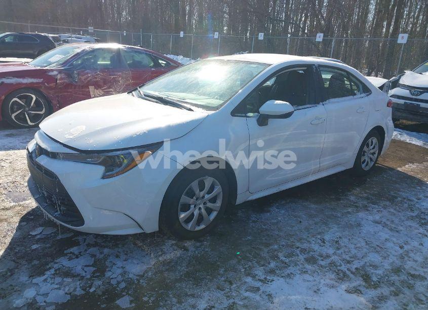 Photo 2 of 2023 Toyota Corolla LE (VIN 5YFB4MDE8PP029613)