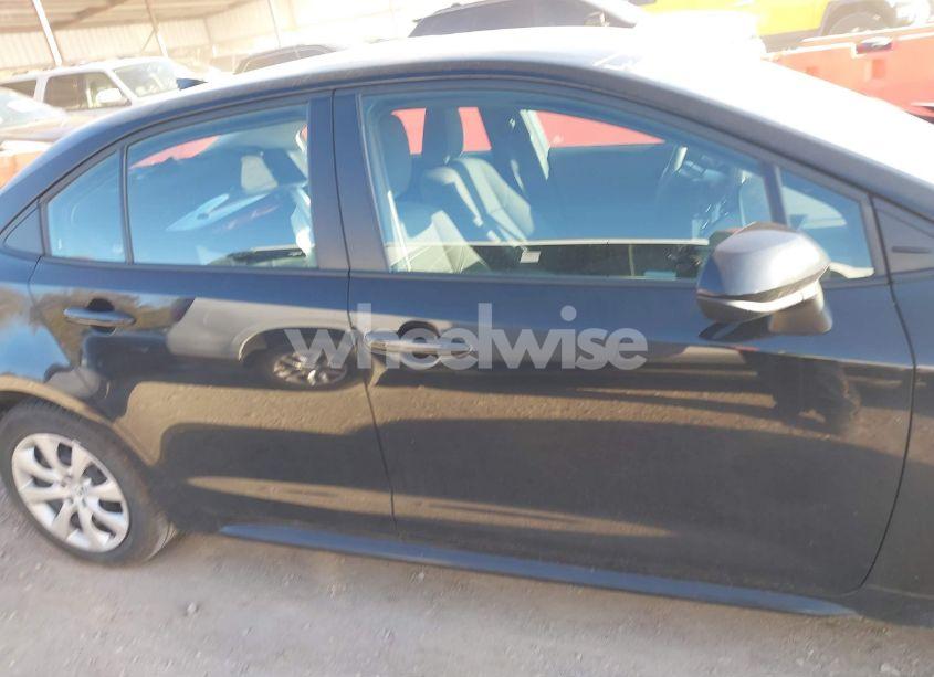 Photo 13 of 2023 Toyota Corolla LE (VIN 5YFB4MDE8PP067729)