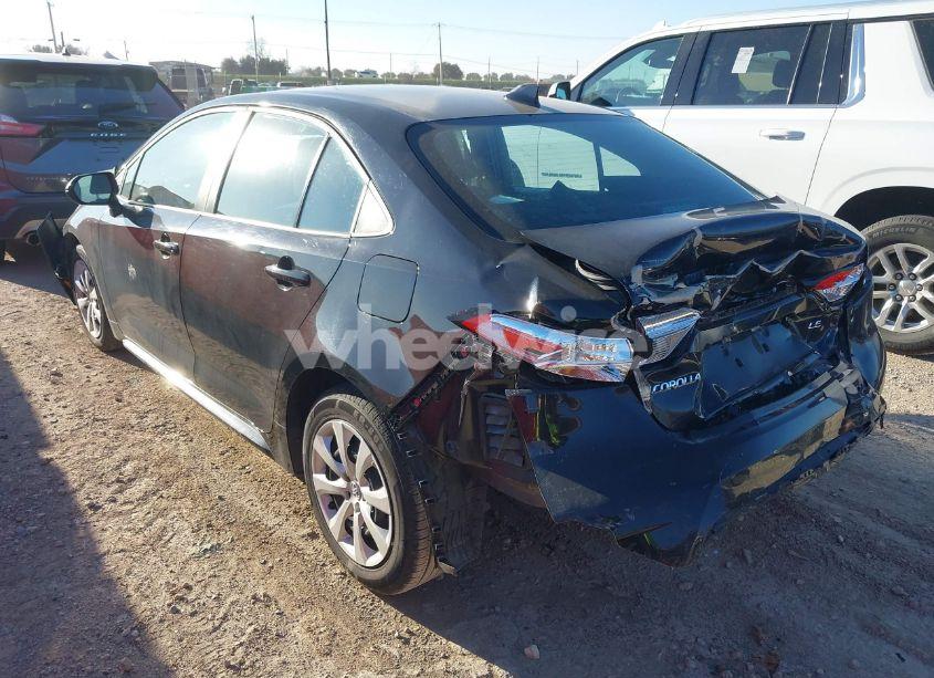 Photo 3 of 2023 Toyota Corolla LE (VIN 5YFB4MDE8PP067729)