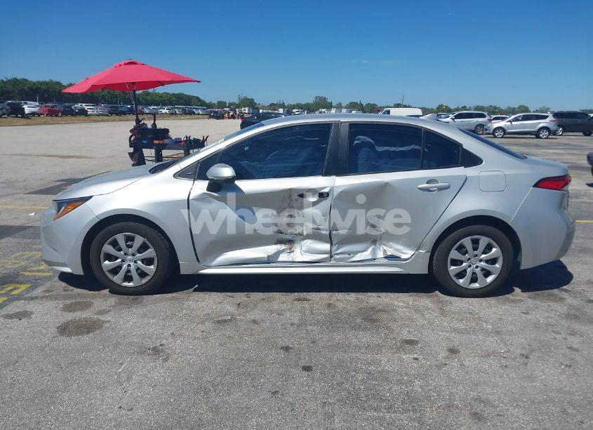 Photo 14 of 2024 Toyota Corolla LE (VIN 5YFB4MDE8RP083853)