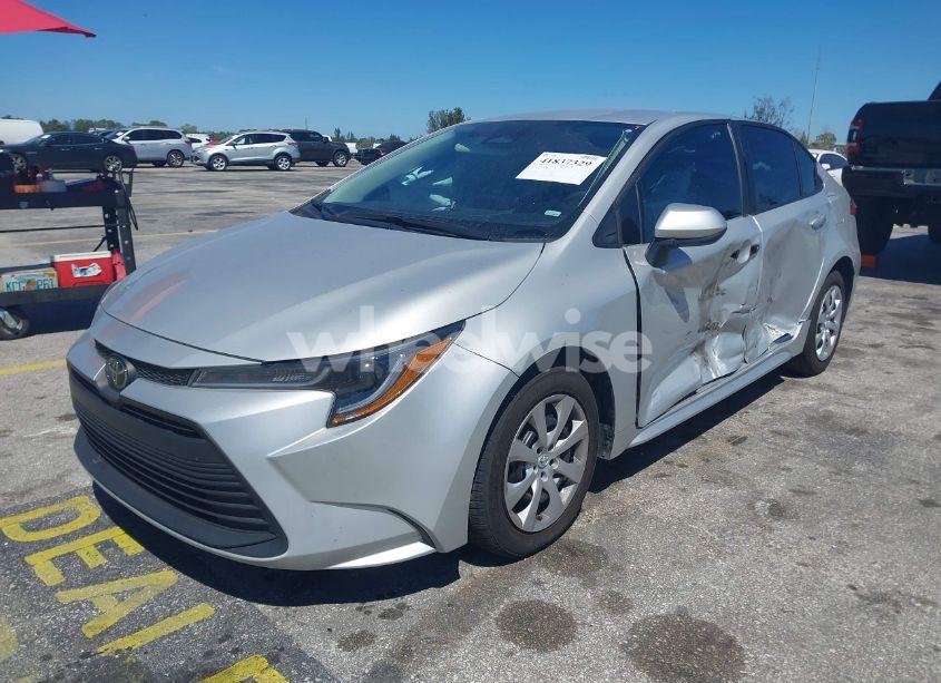 Photo 2 of 2024 Toyota Corolla LE (VIN 5YFB4MDE8RP083853)