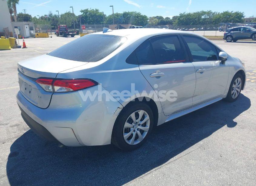 Photo 4 of 2024 Toyota Corolla LE (VIN 5YFB4MDE8RP083853)