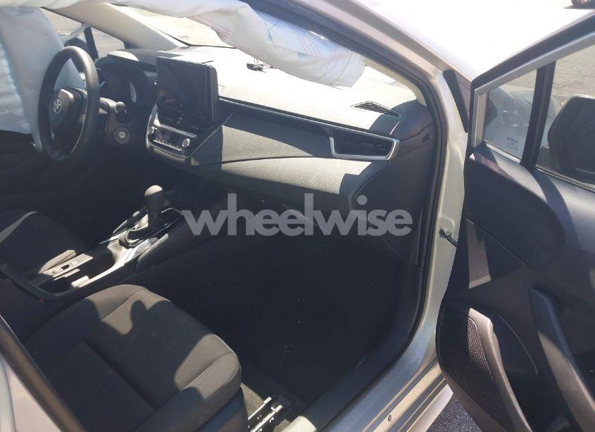 Photo 5 of 2024 Toyota Corolla LE (VIN 5YFB4MDE8RP083853)