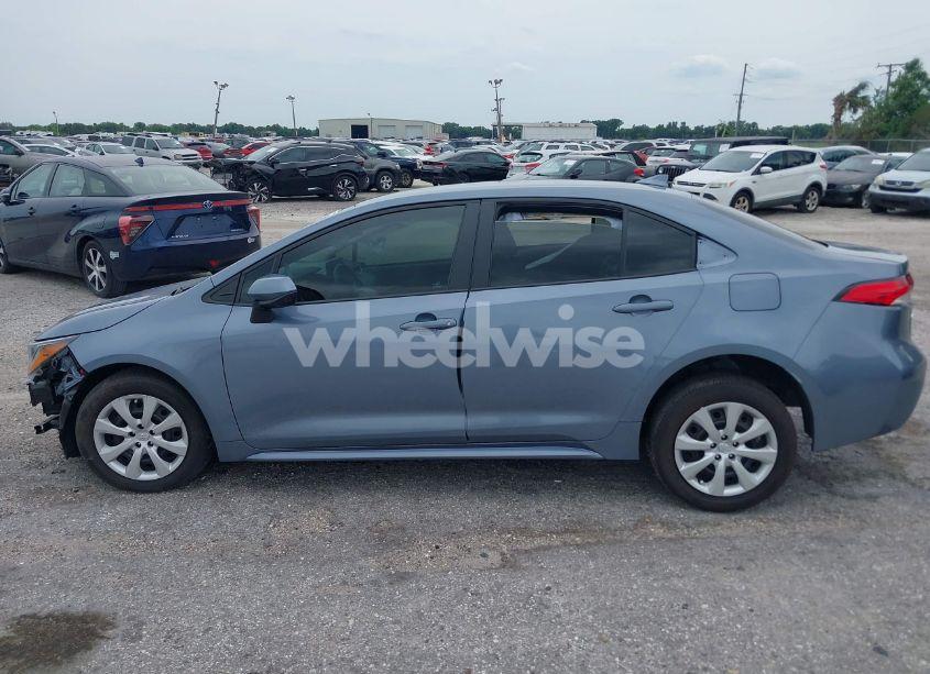 Photo 14 of 2024 Toyota Corolla LE (VIN 5YFB4MDE8RP090382)