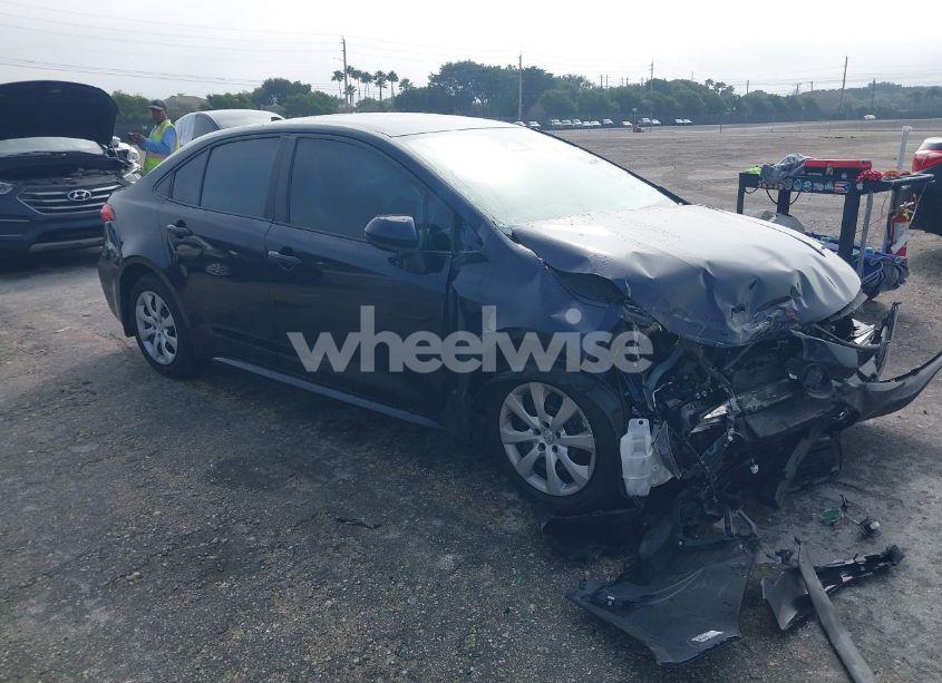 2024 Toyota Corolla LE (VIN 5YFB4MDE8RP091869) main photo