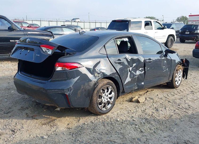 Photo 4 of 2024 Toyota Corolla LE (VIN 5YFB4MDE8RP097591)