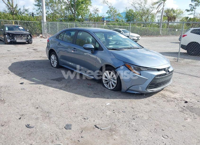 2024 Toyota Corolla LE (VIN 5YFB4MDE8RP115460) main photo