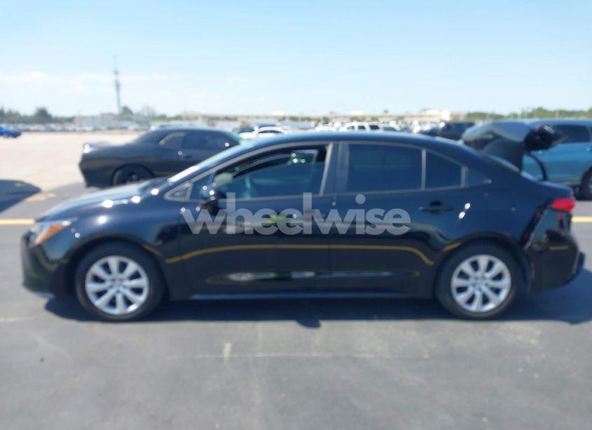 Photo 14 of 2024 Toyota Corolla LE (VIN 5YFB4MDE8RP131397)