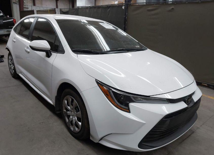 2024 Toyota Corolla LE (VIN 5YFB4MDE8RP148670) main photo