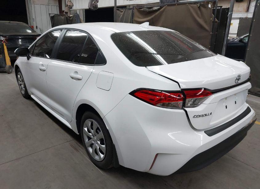 Photo 3 of 2024 Toyota Corolla LE (VIN 5YFB4MDE8RP148670)