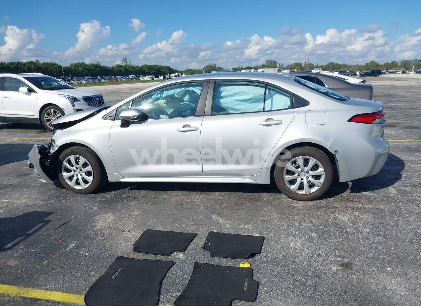 Photo 14 of 2024 Toyota Corolla LE (VIN 5YFB4MDE8RP170622)