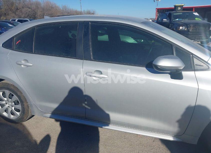 Photo 13 of 2024 Toyota Corolla LE (VIN 5YFB4MDE8RP189557)