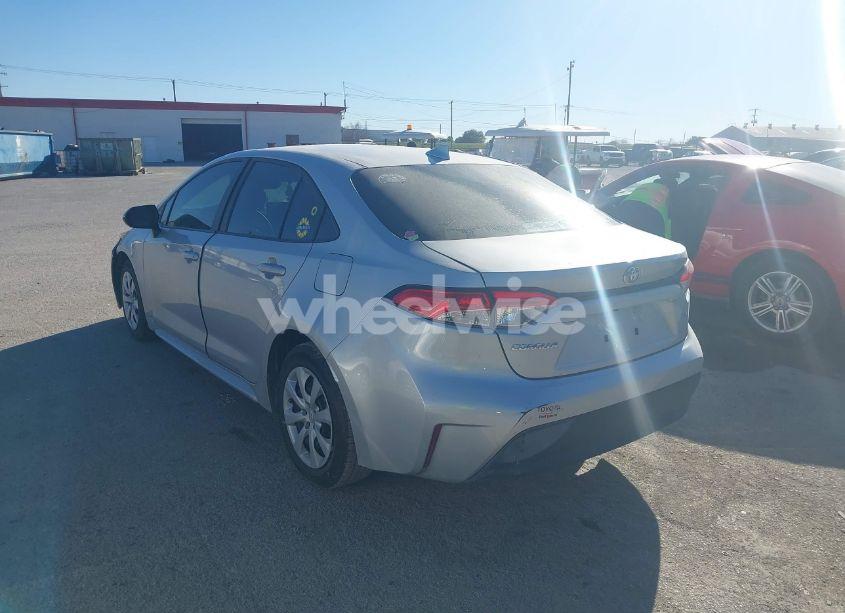 Photo 3 of 2024 Toyota Corolla LE (VIN 5YFB4MDE8RP189557)