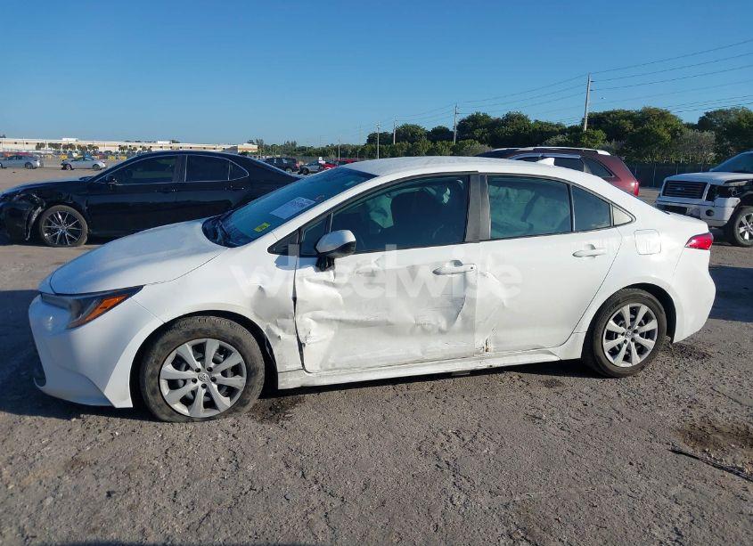 Photo 14 of 2024 Toyota Corolla LE (VIN 5YFB4MDE8RP203957)