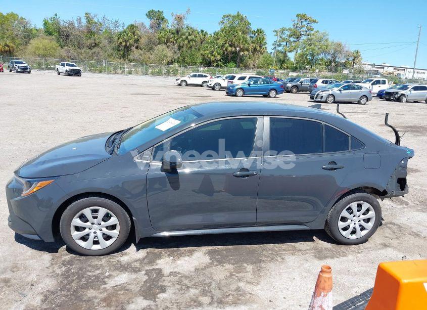 Photo 14 of 2024 Toyota Corolla LE (VIN 5YFB4MDE8RP210942)