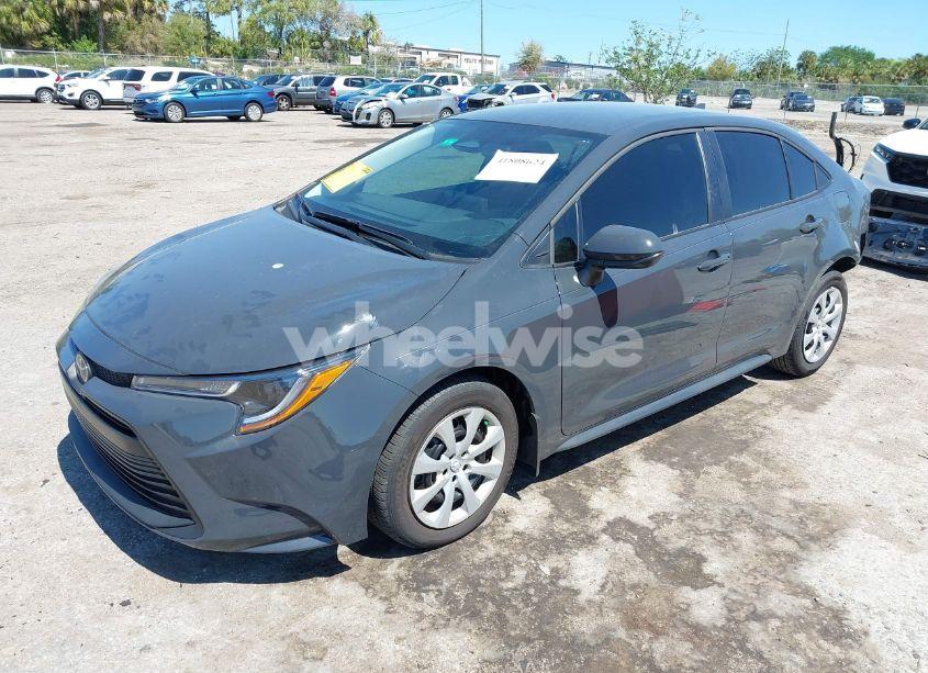 Photo 2 of 2024 Toyota Corolla LE (VIN 5YFB4MDE8RP210942)