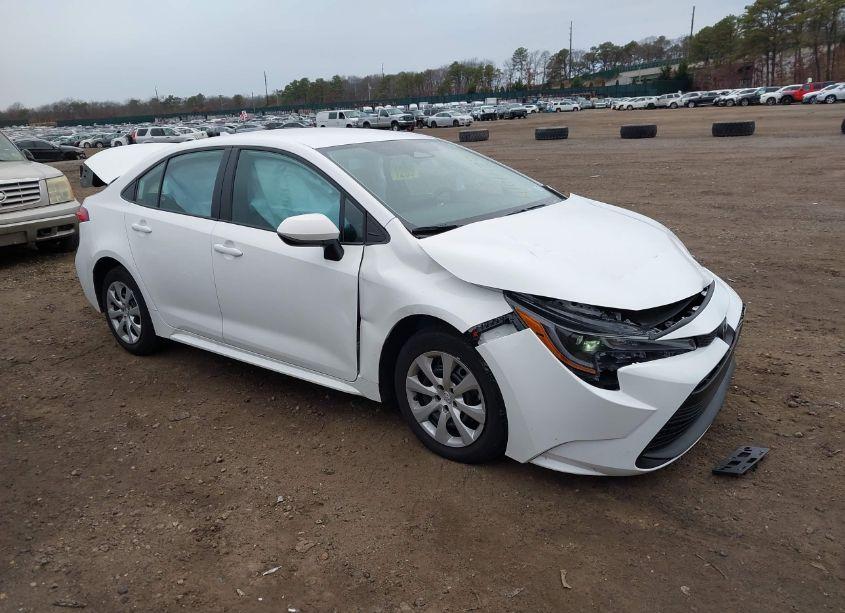 2024 Toyota Corolla LE (VIN 5YFB4MDE8RP214036) main photo