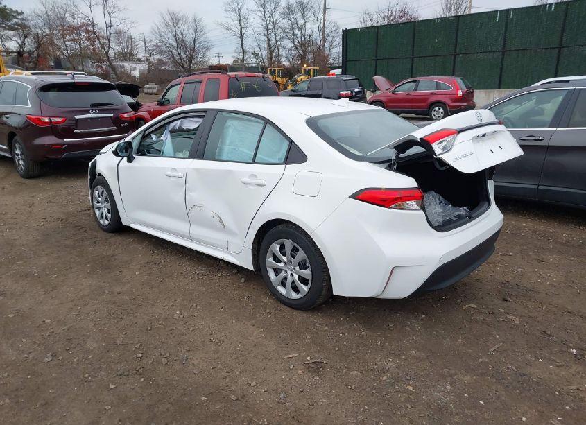 Photo 3 of 2024 Toyota Corolla LE (VIN 5YFB4MDE8RP214036)