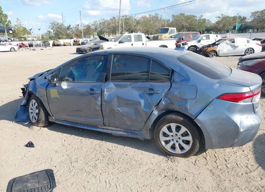 Photo 13 of 2024 Toyota Corolla LE (VIN 5YFB4MDE8RP218393)